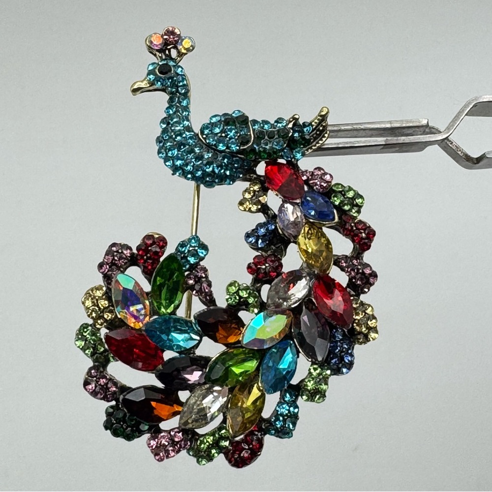 Crystal Peacock Brooch Gold Tone Multicolor Rhinestone Statement Pin Colorful